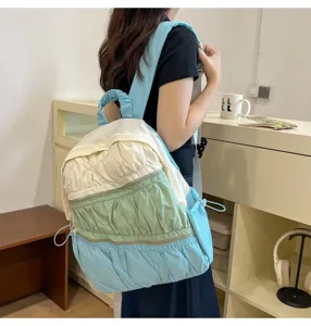 Zaino torta con volant per ragazze, piccolo zainetto casual colorato ideale per viaggi.