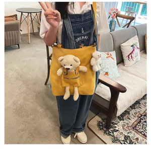 Bolso cruzado de lona con osito de peluche para mujer, bolso de hombro estilo japonés casual.