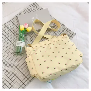 Japanese ins style floral canvas messenger bag, large capacity shoulder bag for student girls.