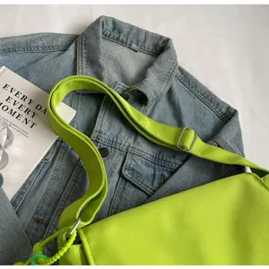Φluorescent πράσινη τσάντα ώμου από καμβά casual messenger τσάντα για γυναίκες καθημερινά.
