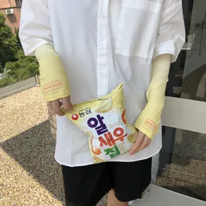 Manches de protection solaire d'été en soie de glace pour vélo et usage quotidien.