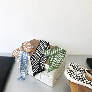 Koreanischer karierter schmaler Seidenschal Set für Haare, Taschenzubehör oder Halstuch.