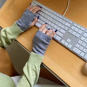 Damen gestrickte fingerlose Handschuhe Winter warme Wollarmstulpen fur kalte Tage