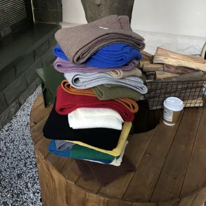 Dicker warmer Strickschal für Damen, weicher kuscheliger Wollschal in vielen bunten Farben.