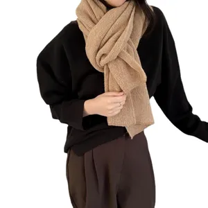Gemütlicher, warmer Strickschal in Unifarbe für den Winter, weicher koreanischer Stil.