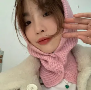 Pink knit balaclava winter warm hat and scarf set, cozy fleece collar detail view.