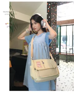Japanese style cute ita bag canvas messenger shoulder bag with clear window for anime pins