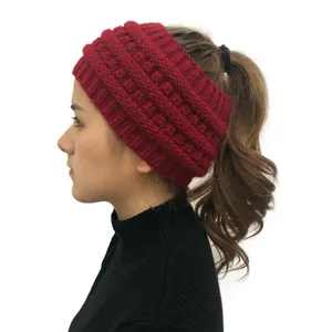 Fascia per capelli in maglia rossa coda di cavallo inverno caldo berretto casual chic