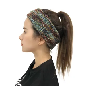Gemütliches Strickstirnband für Damen, stilvolles buntes meliertes Winter-Haaraccessoire.