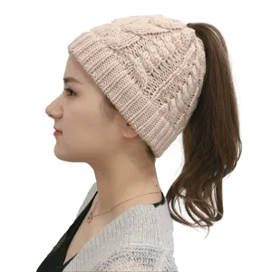 Berretto con coda di cavallo in maglia dettaglio, cappello invernale caldo donna.
