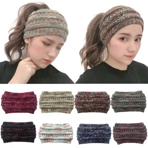 Detail gebreide paardenstaart muts hoofdband, warme elastische knot muts in diverse kleuren.