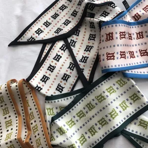 Foulard en soie etroit de printemps style coreen ruban multifonctionnel decoration de sac