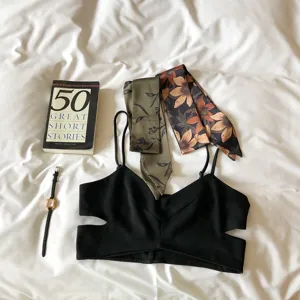 Ensemble écharpe ruban en soie à fleurs vintage et bandeau, design rétro élégant pour femmes.