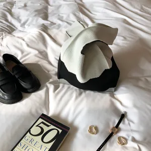 Schicke schwarz weiße Strick Knoten Tasche minimalistische modische Damen Umhängetasche
