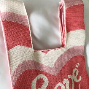 Pink wavy knit tote bag women casual shoulder bag aesthetic knitted handbag detail view