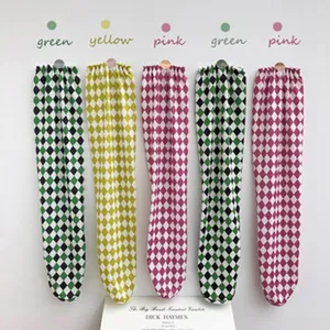 Detailed view of diamond pattern hanging sleeves in multiple colors, neat and practical.