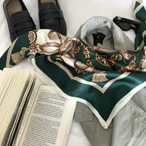 Elegant Mulberry Silk Scarf For Women Vintage Carriage Chain Print Square Silk Scarf Luxury Neck Wrap Scarf Gift For Women