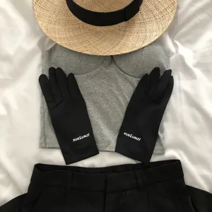 Touchscreen sun protection gloves for outdoor driving and cycling, anti-slip UV block.