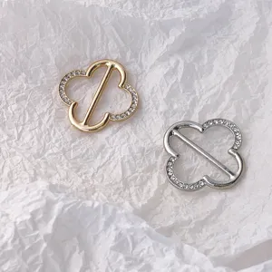 Metall vierblättriges Kleeblatt Schal Clip Strass Kleidung Ecke Schnalle Accessoire.