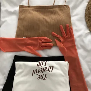 Ensemble vetement femme ete avec manches de protection solaire en maille et haut style