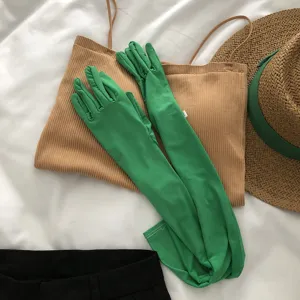 Manches de protection solaire longues vertes pour femmes, manches d'été fines et respirantes.