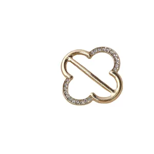 Goldene Kleeblatt Seidenschal Schnalle, elegante Metallringklammer für Tücher und Kleidung.