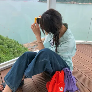 Koreanischer Nischen-Design Regenbogen Plissee Strick Umhängetasche Sommer Akkordeon Handtasche