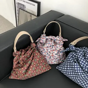 Koreanischer Stil Damen Stoff Umhängetasche große Kapazität Blumenmuster Freizeittasche
