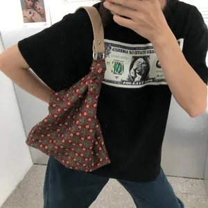 Koreanischer Nischen-Designer Sommer neue Stoff Umhängetasche große Kapazität Freizeit Hobo Tasche
