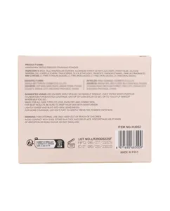 Closeup of HANDAIYAN tinted pressed powder packaging back showing ingredients and instructions.
