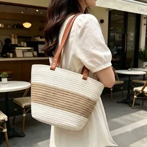 Sac bandoulière en paille tissée pour femmes, cabas de plage décontracté avec lanières en cuir style.