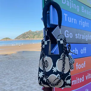 Knitted Peach Pattern Tote Bag Cute Casual Wool Shoulder Bag Trendy Beach Handbag for Women