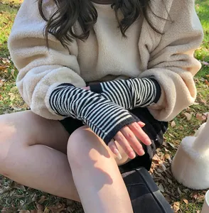 Guantes de punto a rayas sin dedos invierno cálidos guantes de lana estudiantes detalle