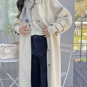 Mujer invierno abrigo largo de lana bufanda de punto suéter atuendo elegante ropa de abrigo