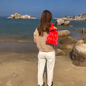 Sac bandoulière en tricot pour femme, sac à main crocheté fait main, cabas de plage rose et orange.