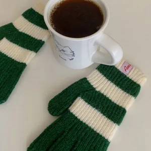 Groen-wit gestreepte gebreide handschoenen voor dames, gezellige winter-wolhandschoenen.