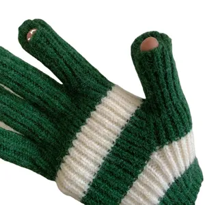 Groen-witte gestreepte gebreide vingervrije handschoenen voor dames, warme winterse wolkleiding.