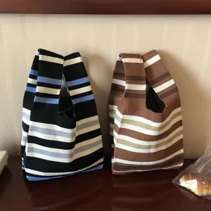 Borsa a mano lavorata a maglia a righe grande borsa casual moda viaggio borsa tessuta a spalla donna