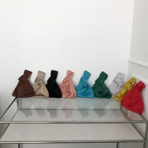 Bunte Satin-Knoten-Handtasche, tragbare japanische minimalistische Tasche für den Alltag.