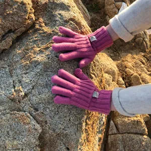 Roze gebreide winterhandschoenen voor dames, warme zachte handschoenen met geribbelde manchet.