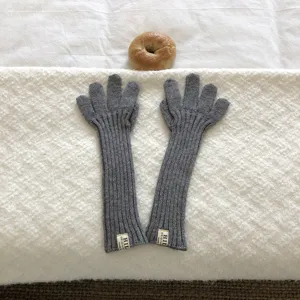 Grijze geribbelde gebreide lange handschoenen winter armwarmers gezellige wol handschoenen