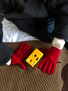 Winter thick warm knit gloves with plush white cuffs, stylish women's cold-weather accessories.