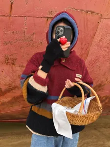 Guanti invernali caldi in maglia mezza dita per donne e uomini, touch screen e morbidi.