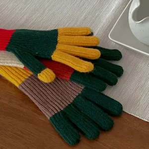 Colorful knitted gloves for autumn and winter, warm and stylish five-finger thermal gloves.