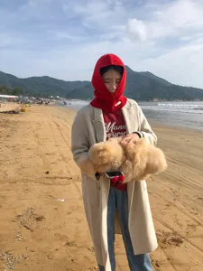 Cagoule tricotée rouge hiver chaud chapeau en laine unie femme mode en plein air couvre-chef.