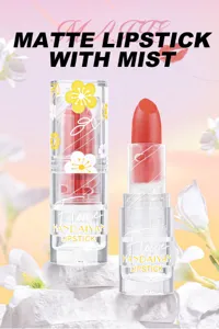 Mattes Samt-Lippenstift mit Nebel-Finish, langanhaltend feuchtigkeitsspendendes Lippen-Detail.
