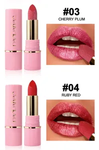 Handaiyan moisturizing shimmer lipstick detail shot showing stunning metallic lip swatches.