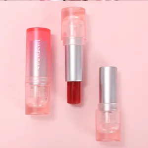 Farbwechselnde feuchtigkeitsspendende Lippenstift mit Jelly Textur und rosa Kappe.