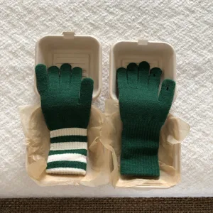 Grüne Strick-Touchscreen-Handschuhe für den Winter, warme Fünffinger-Handschuhe mit Streifen