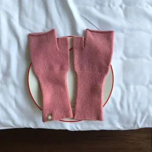 Gestreickte fingerlose Handschuhe für Damen, warme Winter Strickhalbfingerhandschuhe pink.